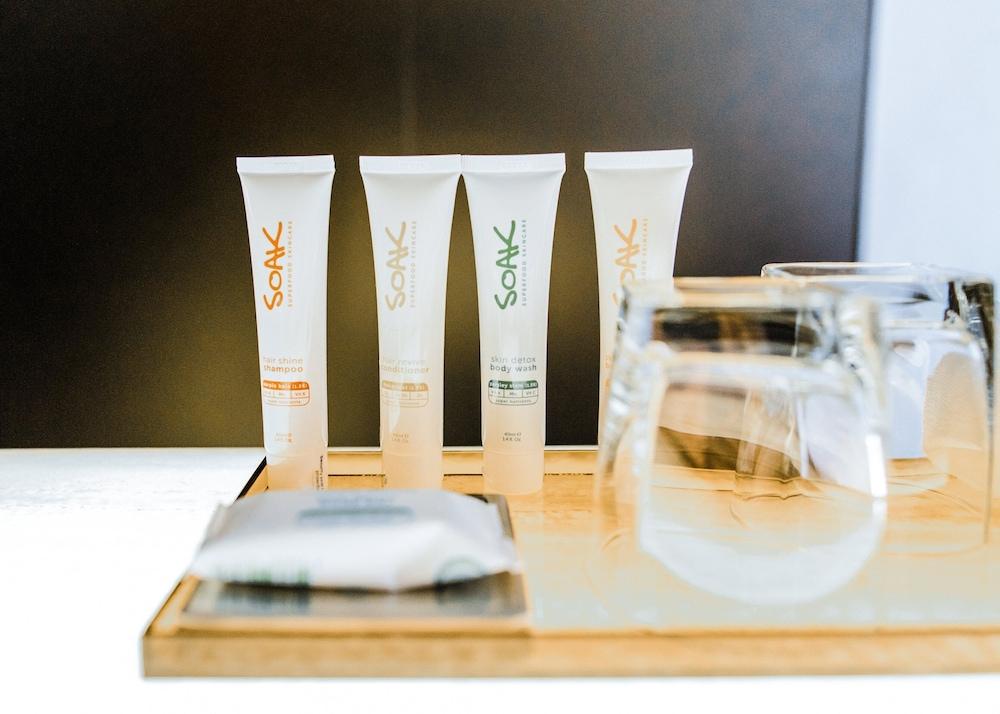 나우미 호텔 싱가포르 외부 사진 Solk products